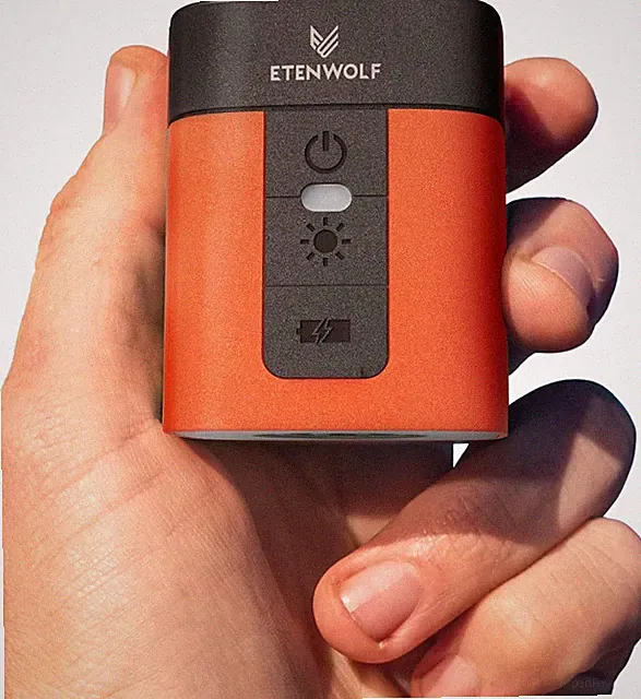 ETENWOLF AIR 3 Air Pump for Inflatables with 2600 mAh Battery & Camping Light
