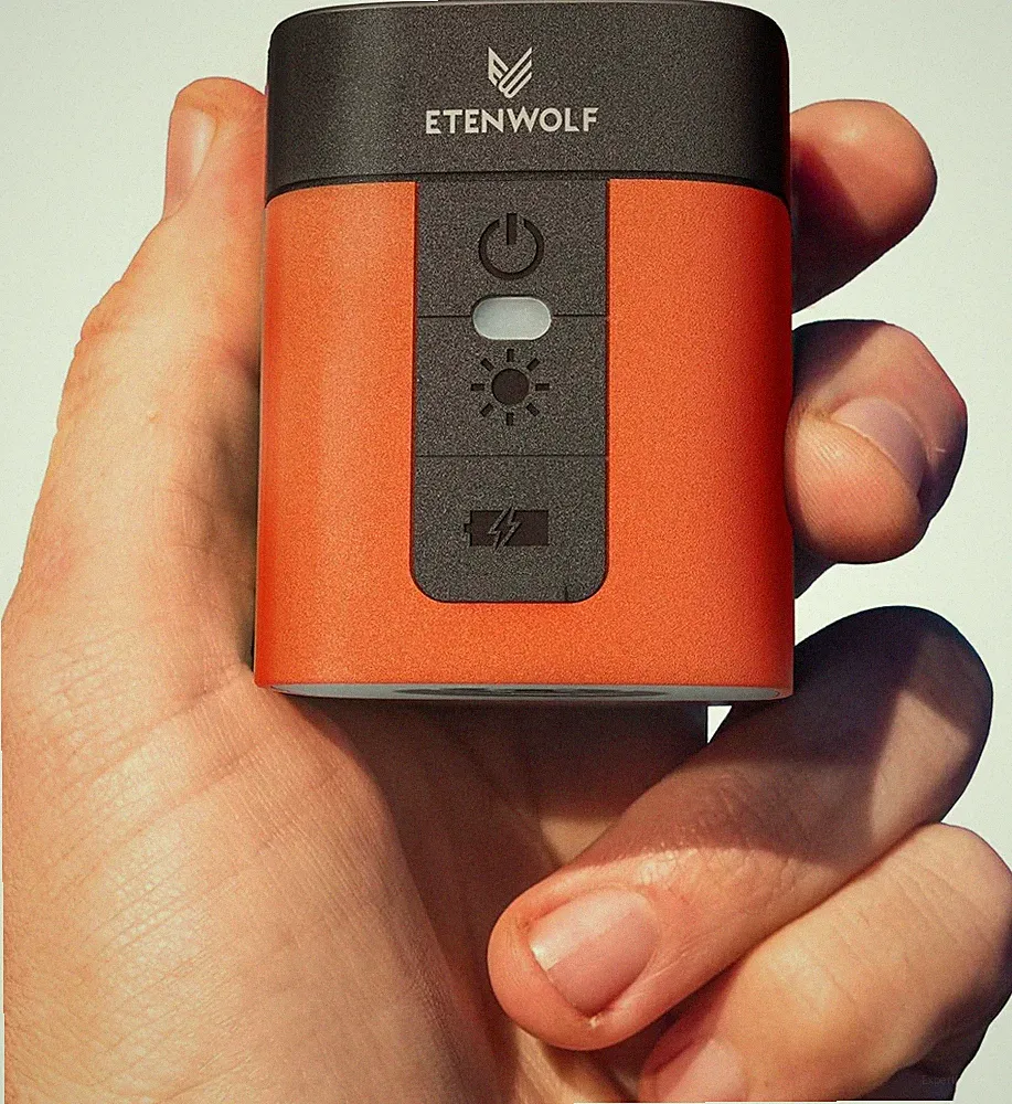 ETENWOLF AIR 3 Mini Electric Air Pump 2600mAh Inflate/Deflate with Camping Light